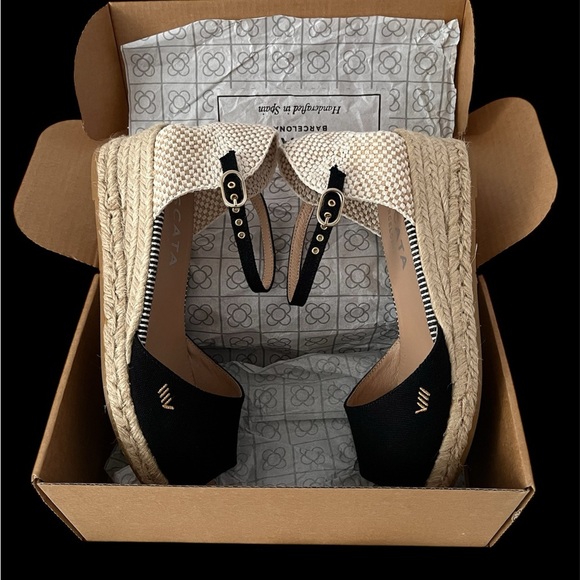 Viscata Italian Black and Cream Espadrille Wedge Sandals with Ankle Strap - Picture 1 of 9